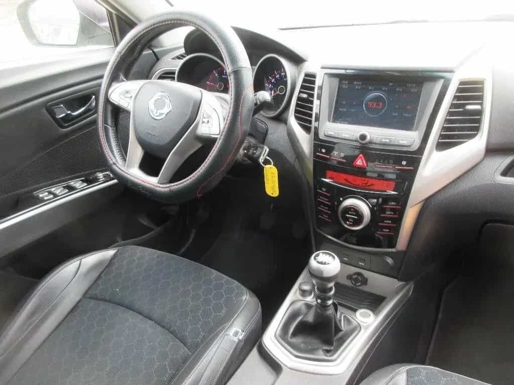Ssangyong Tivoli 1.6d 2WD Go 2016 Km 140.000 01/2017-photo-2