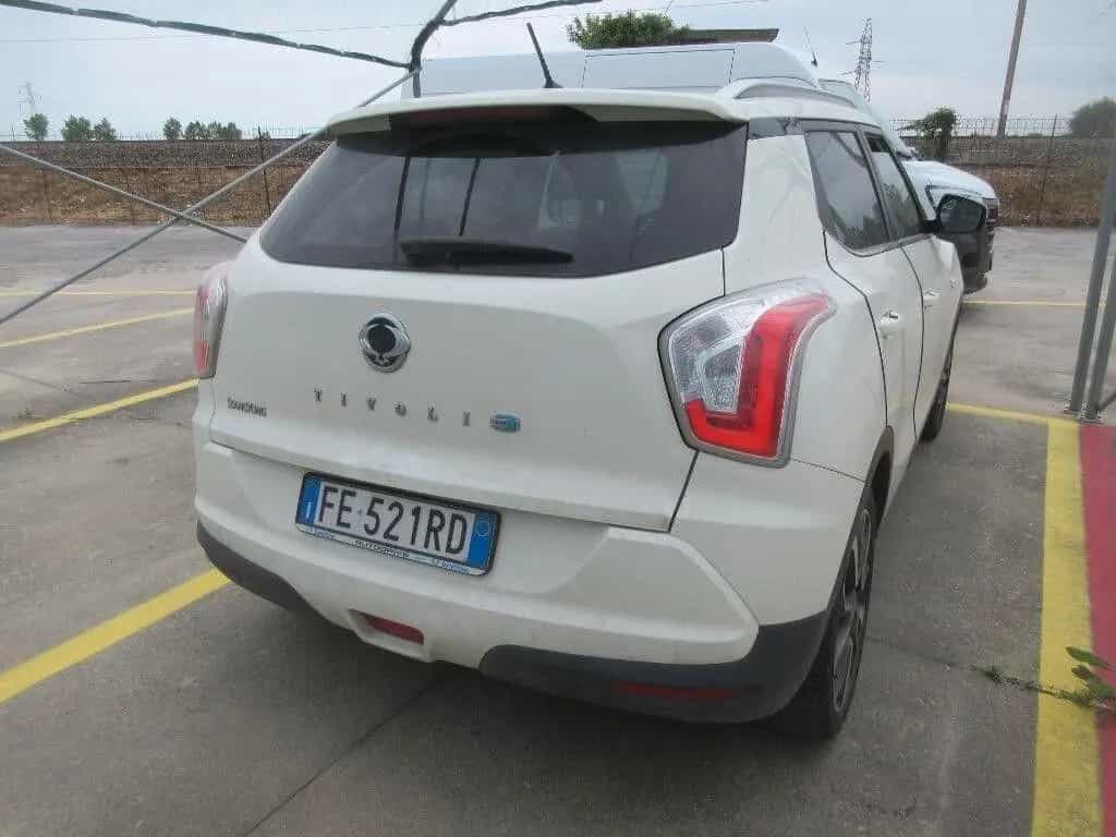 Ssangyong Tivoli 1.6d 2WD Go 2016 Km 140.000 01/2017-photo-3