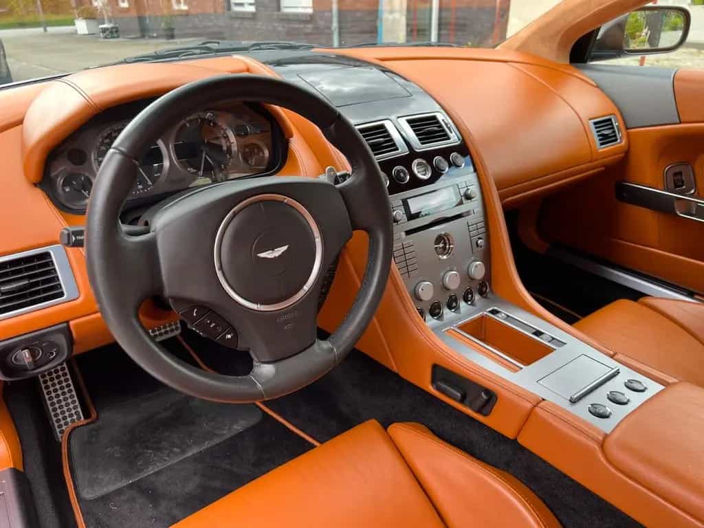 Aston Martin DB9 ,  Touchtronic, AM Serviceheft, Deutsches Fzg 08/2006-photo-4