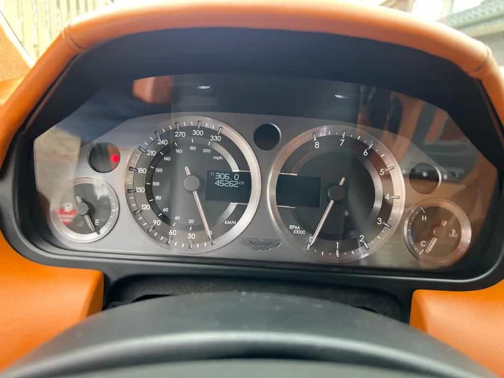 Aston Martin DB9 ,  Touchtronic, AM Serviceheft, Deutsches Fzg 08/2006-photo-5