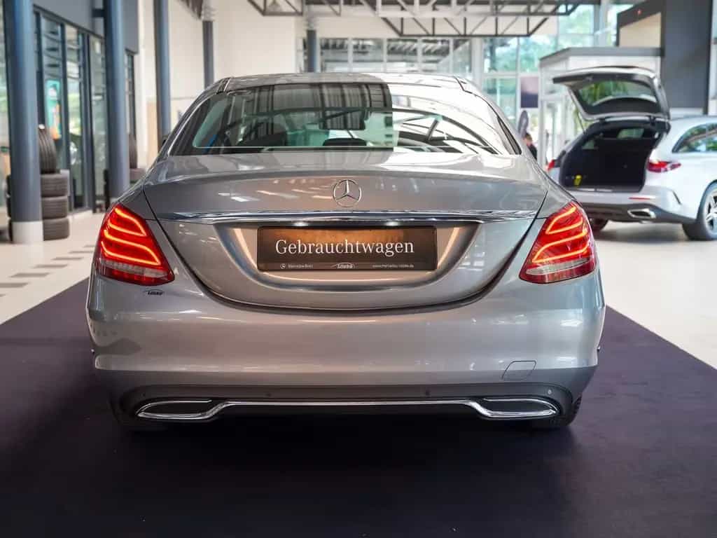 Mercedes-Benz C 200 AVANTGARDE Head-up AHK COMAND LED ILS DVD 03/2014-photo-4