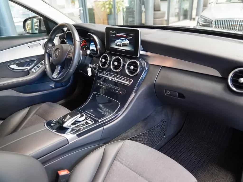 Mercedes-Benz C 200 AVANTGARDE Head-up AHK COMAND LED ILS DVD 03/2014-photo-8