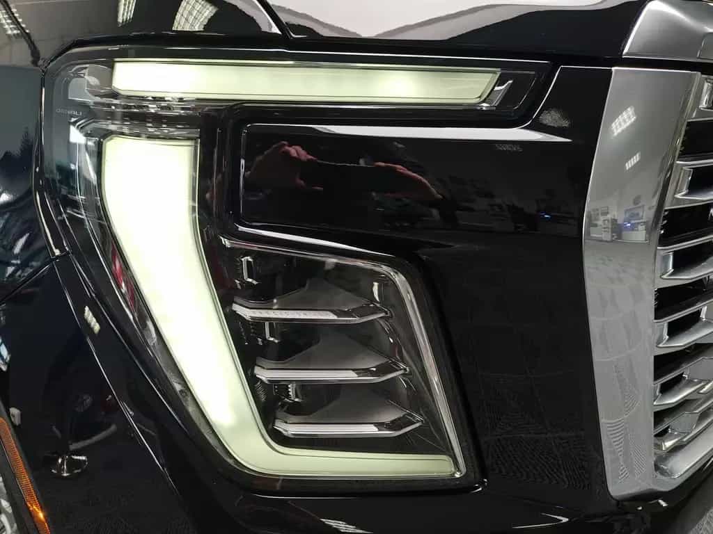 GMC Yukon Denali 2026 Facelift 24"Fonds Monitore HUD null-photo-7