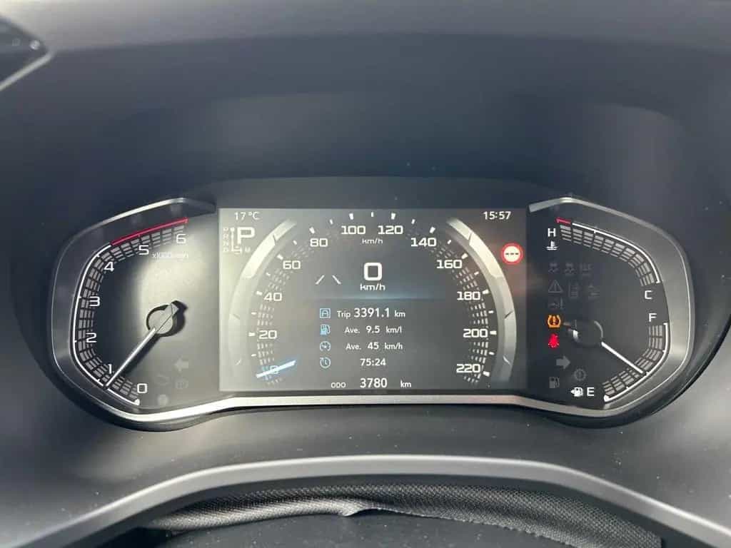 Isuzu Other Double Cab 4WD V-CROSS AT *EXTREM Höher AHK LB* 01/2026-photo-11