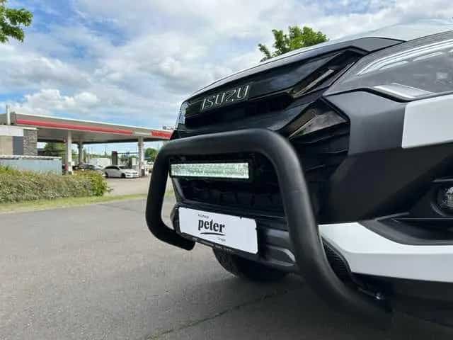 Isuzu Other Double Cab 4WD V-CROSS AT *EXTREM Höher AHK LB* 01/2026-photo-29