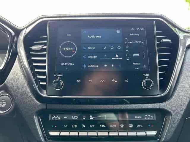 Isuzu Other Double Cab 4WD V-CROSS AT *EXTREM Höher AHK LB* 01/2026-photo-6