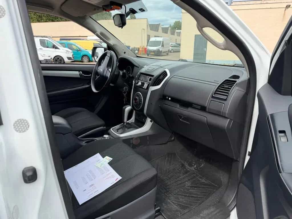 Isuzu D-Max Extra  Cab 4WD IINSTYLE !AUTOMAAT -KLIMA ! 11/2019-photo-14