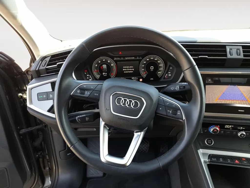 Audi Q3 Sportback 40 TFSI quattro S-Line Matrix RFK 02/2022-photo-11