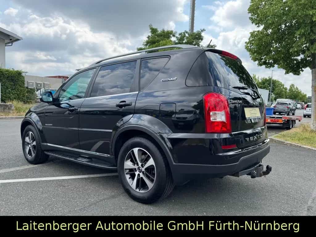 Ssangyong REXTON Executive 4WD*LED*NAVI*LEDER*AHK*7-SITZER 03/2017-photo-46