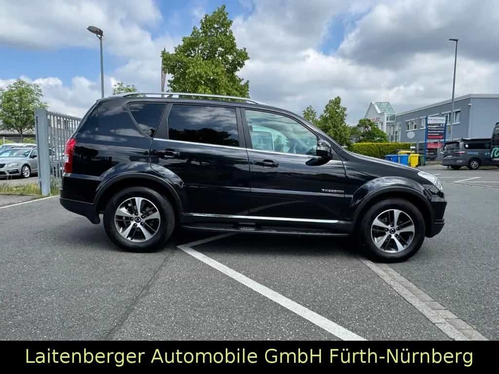 Ssangyong REXTON Executive 4WD*LED*NAVI*LEDER*AHK*7-SITZER 03/2017-photo-6