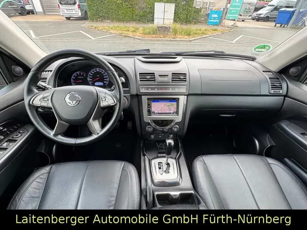 Ssangyong REXTON Executive 4WD*LED*NAVI*LEDER*AHK*7-SITZER 03/2017-photo-8