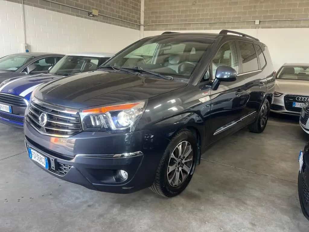 Ssangyong Rodius 2.2 Diesel 4WD A/T Classy Pelle 04/2016-photo-0