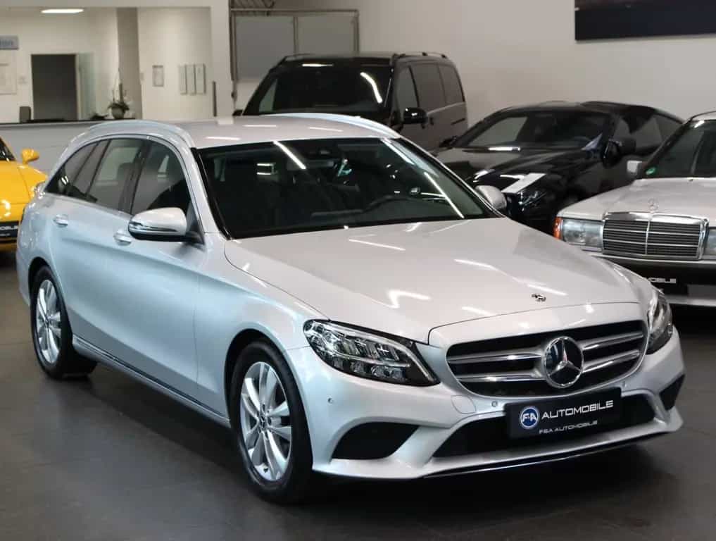 Mercedes-Benz C 200 T Avantgarde Distronic*elekt. AHK*LED 07/2018-photo-1