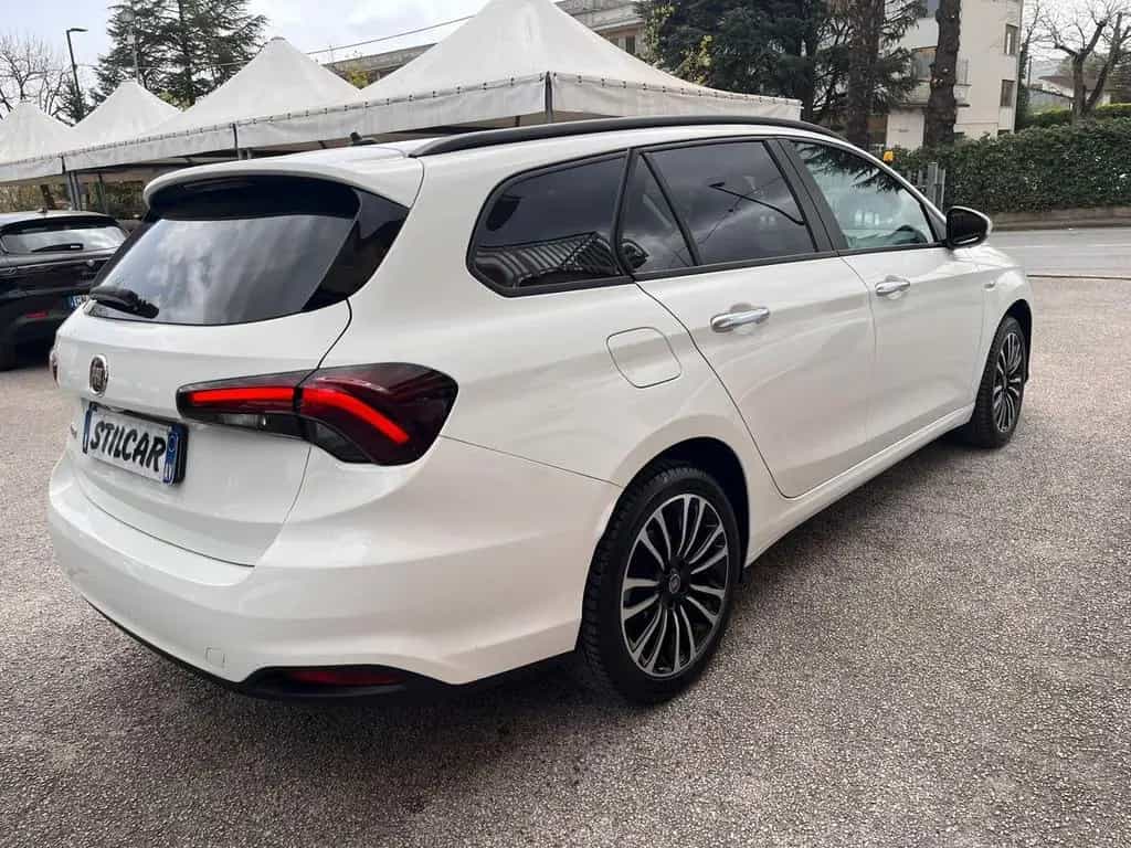 Fiat Tipo 1.6 Mjt 130CV SW AUTOCARRO N1 01/2023-photo-3