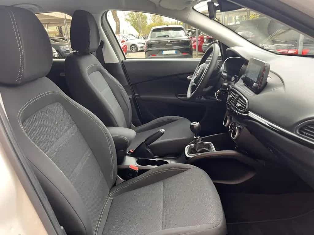 Fiat Tipo 1.6 Mjt 130CV SW AUTOCARRO N1 01/2023-photo-4