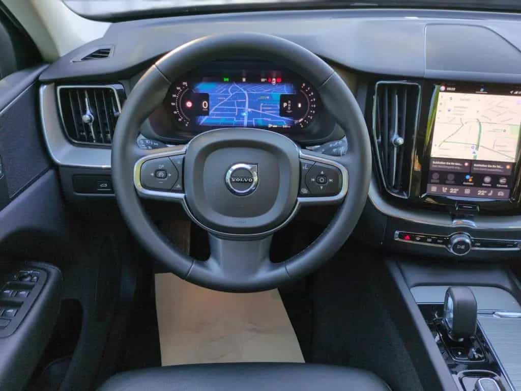 Volvo XC60 XC 60 Core 2WD 03/2024-photo-18