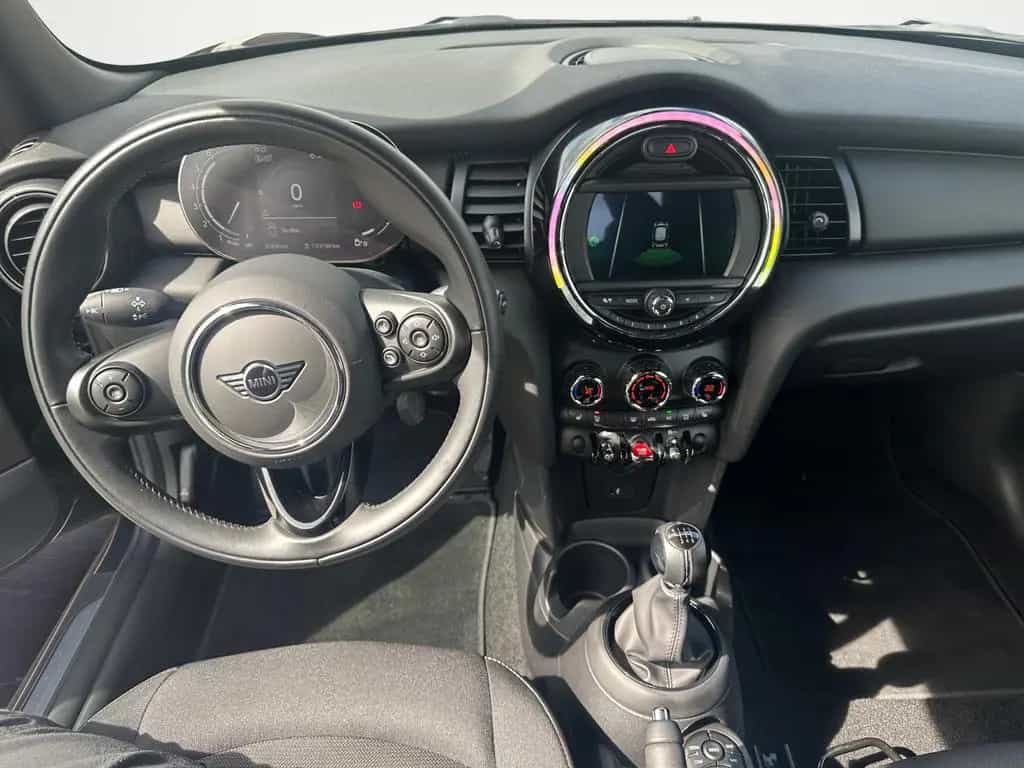 MINI ONE Klimaaut. PDC Sitzhzg. Vorn MF Lenkrad Klima 01/2021-photo-10