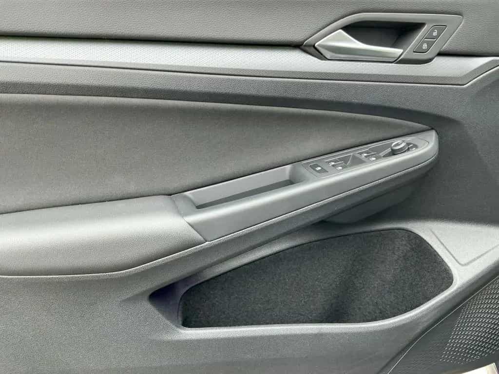 Volkswagen Golf VIII 1.5 TSI ACTIVE 5JG+LEDplus+NAVI+AHK 11/2022-photo-14