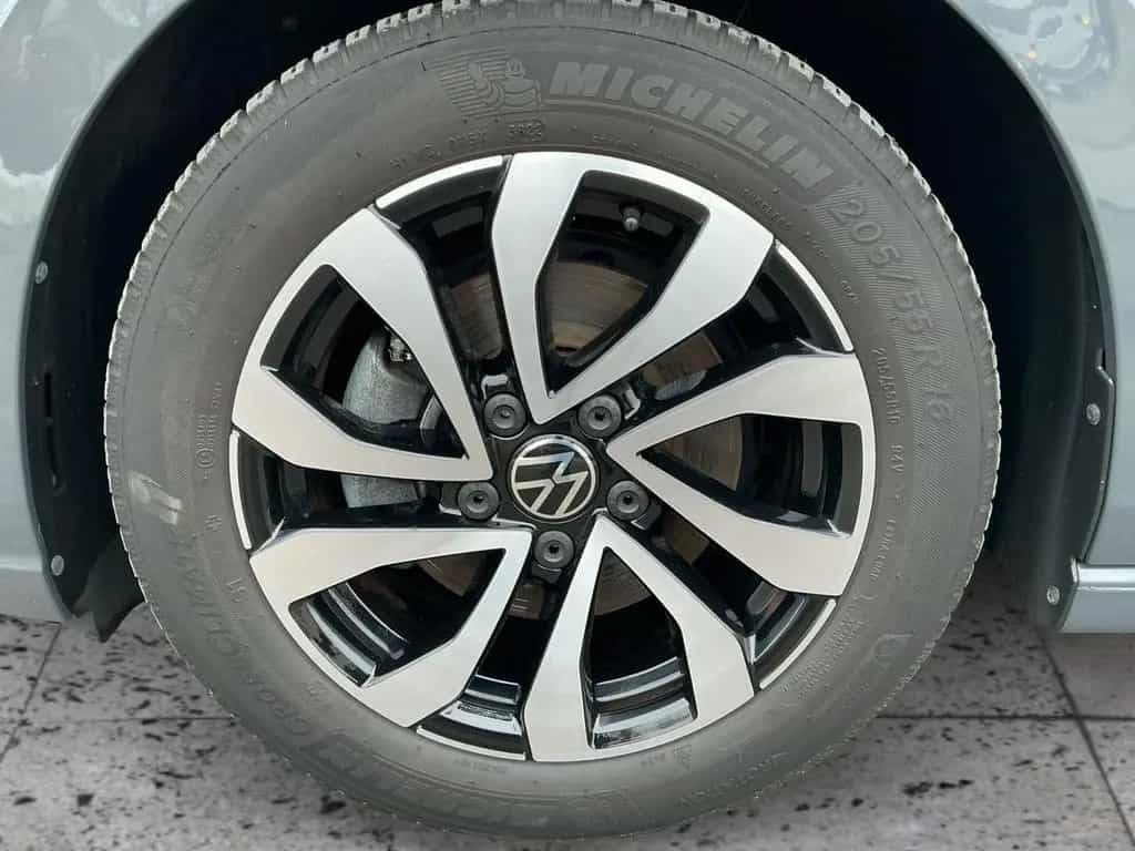 Volkswagen Golf VIII 1.5 TSI ACTIVE 5JG+LEDplus+NAVI+AHK 11/2022-photo-7