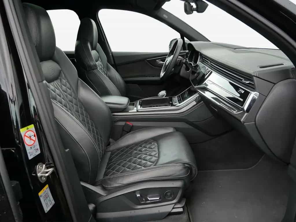 Audi SQ7 Pano*7Sitze*AHK*Stand*HuD*S-Sitze*Air*360° 02/2022-photo-3