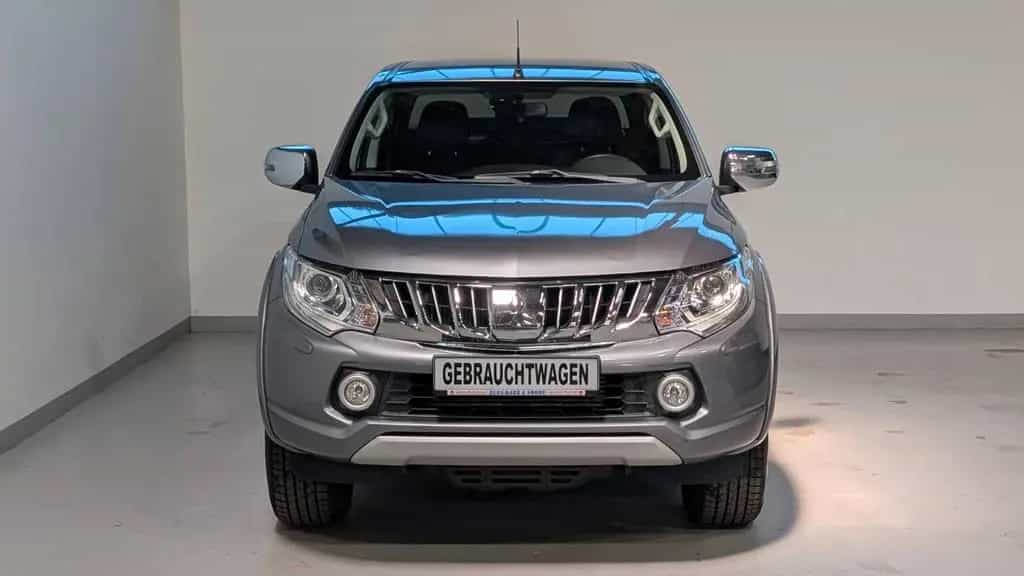 Mitsubishi L200 2.4 DI-D Top AT/4WD/AHK/LEDER/1.H/ 04/2016-photo-14