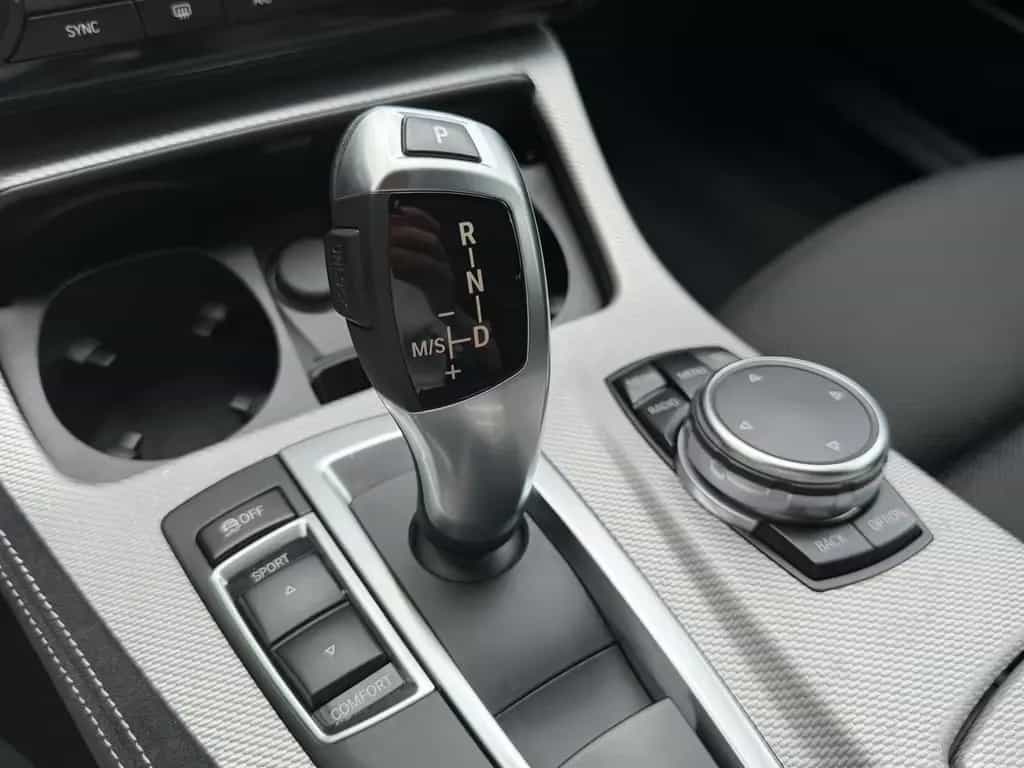 BMW 520 D xDrive M-Sportpaket Xenon Navi Ambiente 06/2016-photo-31