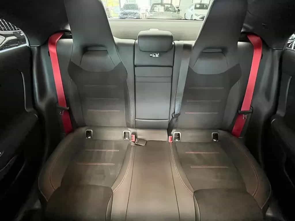 Mercedes-Benz CLA 35 AMG 4M Airodynamik Pano Headup Memory Mul 08/2025-photo-15