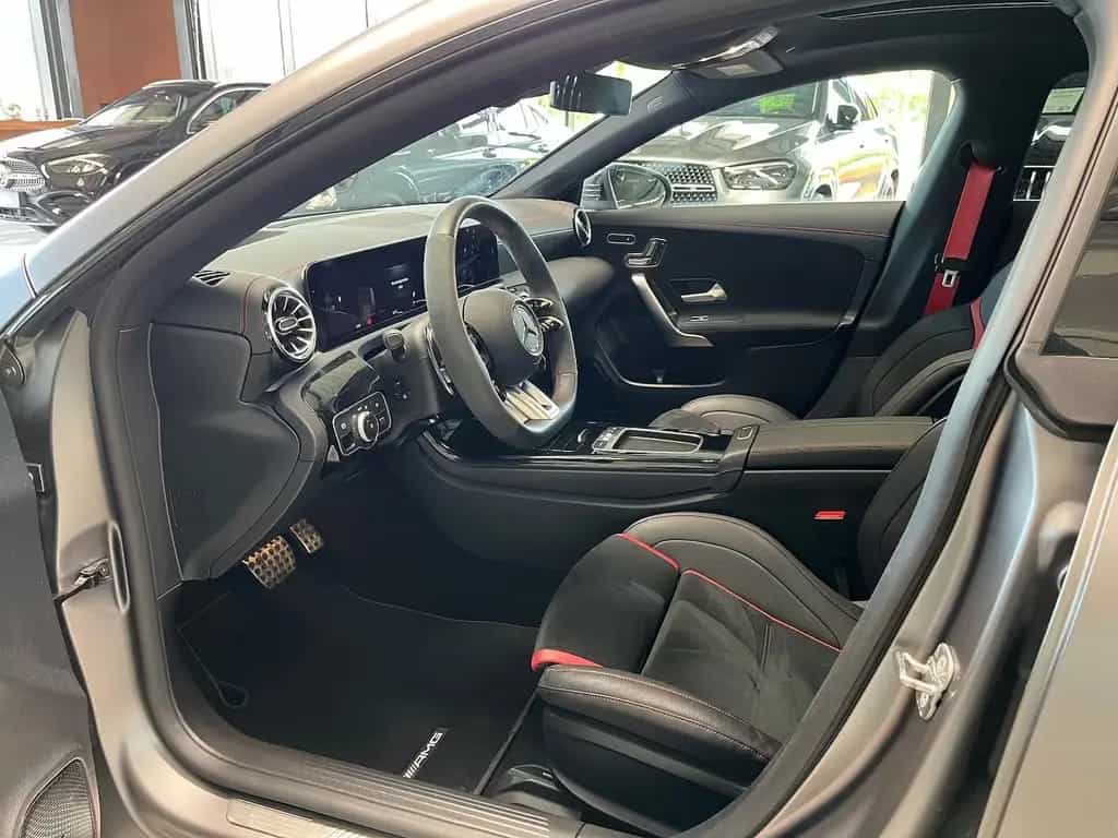 Mercedes-Benz CLA 35 AMG 4M Airodynamik Pano Headup Memory Mul 08/2025-photo-8