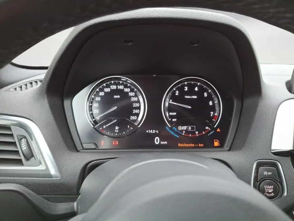 BMW 118 i Edition M Sport Shadow Navi Business PDC Xe 11/2018-photo-9