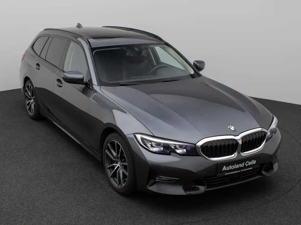 BMW 320 d xD  Sport Line Panorama DAB H/K Stop&Go AHK 03/2021-photo-2