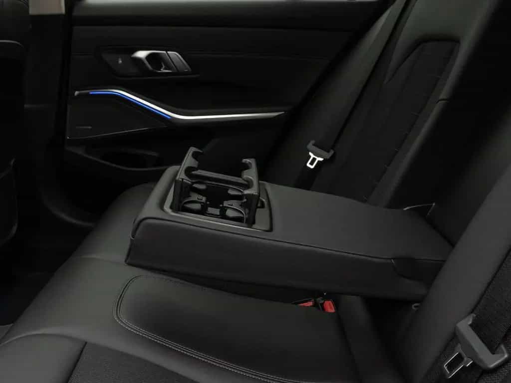 BMW 320 d xD  Sport Line Panorama DAB H/K Stop&Go AHK 03/2021-photo-27