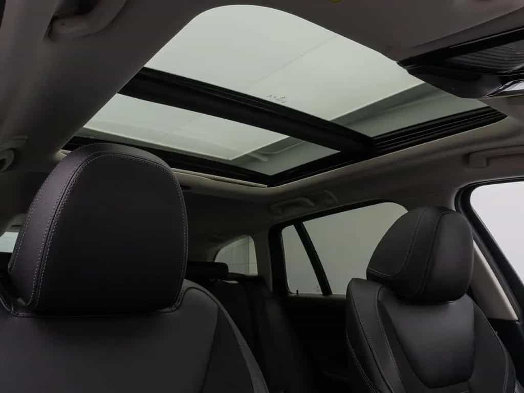 BMW 320 d xD  Sport Line Panorama DAB H/K Stop&Go AHK 03/2021-photo-31