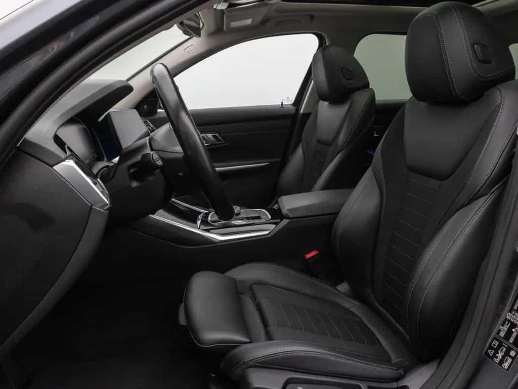 BMW 320 d xD  Sport Line Panorama DAB H/K Stop&Go AHK 03/2021-photo-36