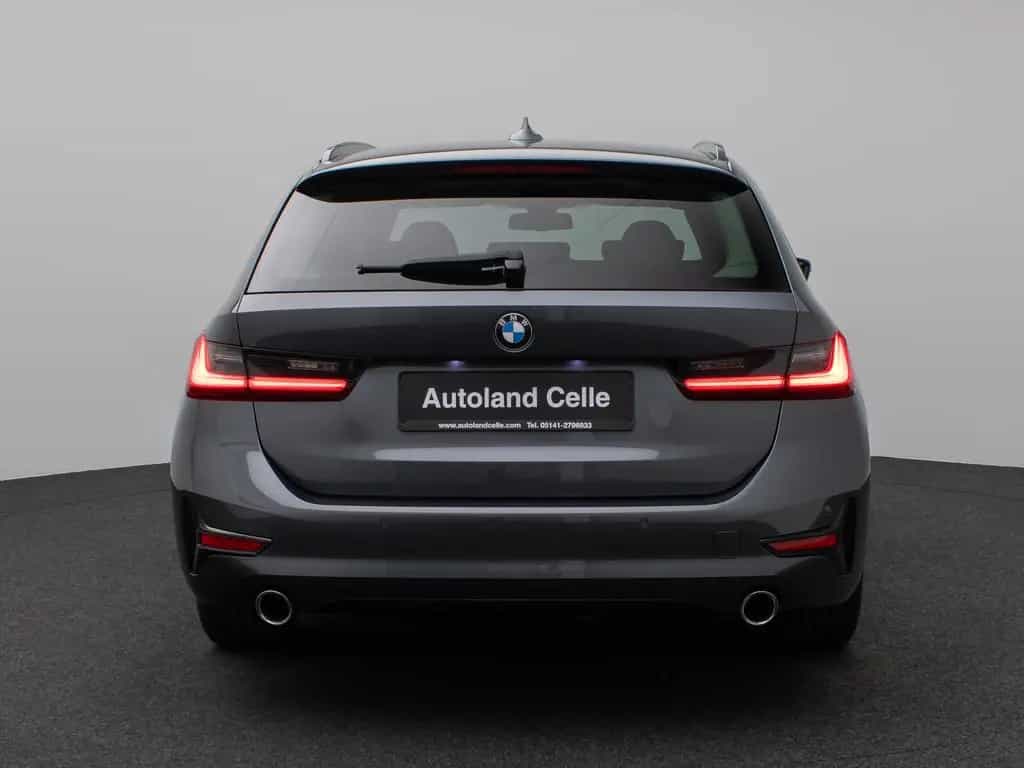 BMW 320 d xD  Sport Line Panorama DAB H/K Stop&Go AHK 03/2021-photo-7