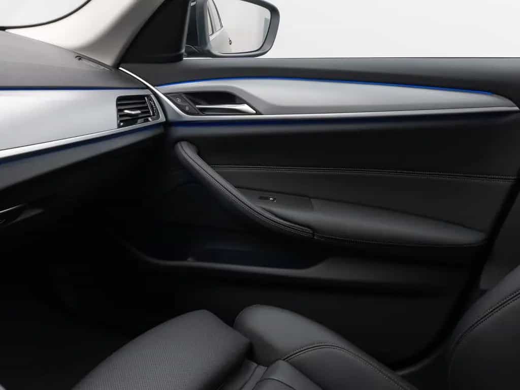 BMW 520 d xD Kamera HUD DAB 4xKlima Sport Leder Alarm 03/2023-photo-32