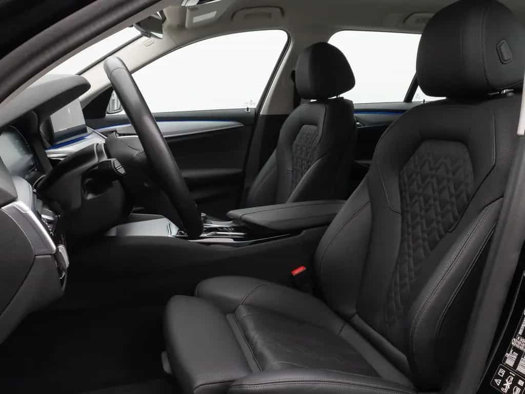 BMW 520 d xD Kamera HUD DAB 4xKlima Sport Leder Alarm 03/2023-photo-34