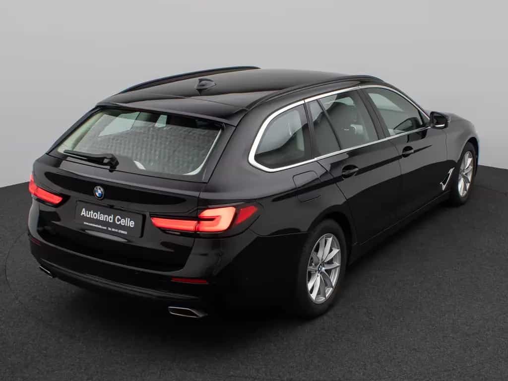 BMW 520 d xD Kamera HUD DAB 4xKlima Sport Leder Alarm 03/2023-photo-6