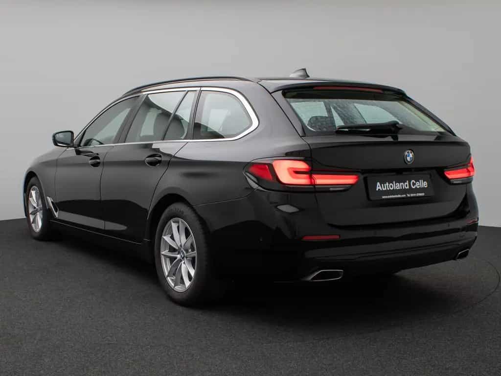 BMW 520 d xD Kamera HUD DAB 4xKlima Sport Leder Alarm 03/2023-photo-8