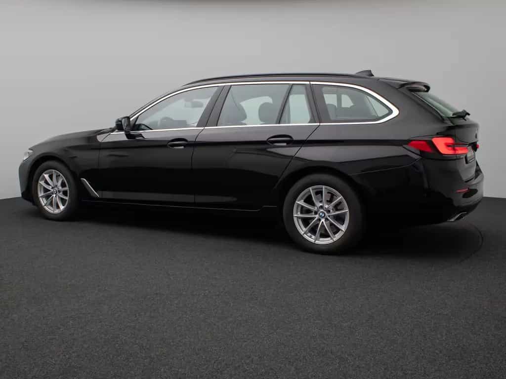 BMW 520 d xD Kamera HUD DAB 4xKlima Sport Leder Alarm 03/2023-photo-9