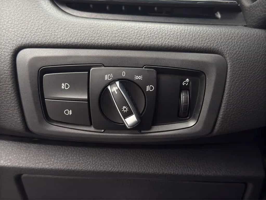 BMW 218 Active Tourer"Garantie-TÜV/ServiceNEU"2.Hd 03/2016-photo-32