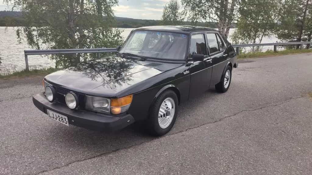 Saab 900 Turbo 11/1979-photo-1