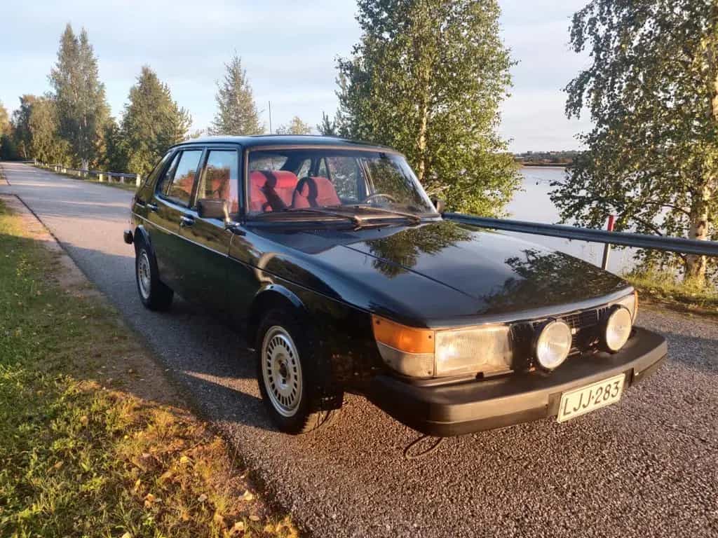 Saab 900 Turbo 11/1979-photo-3