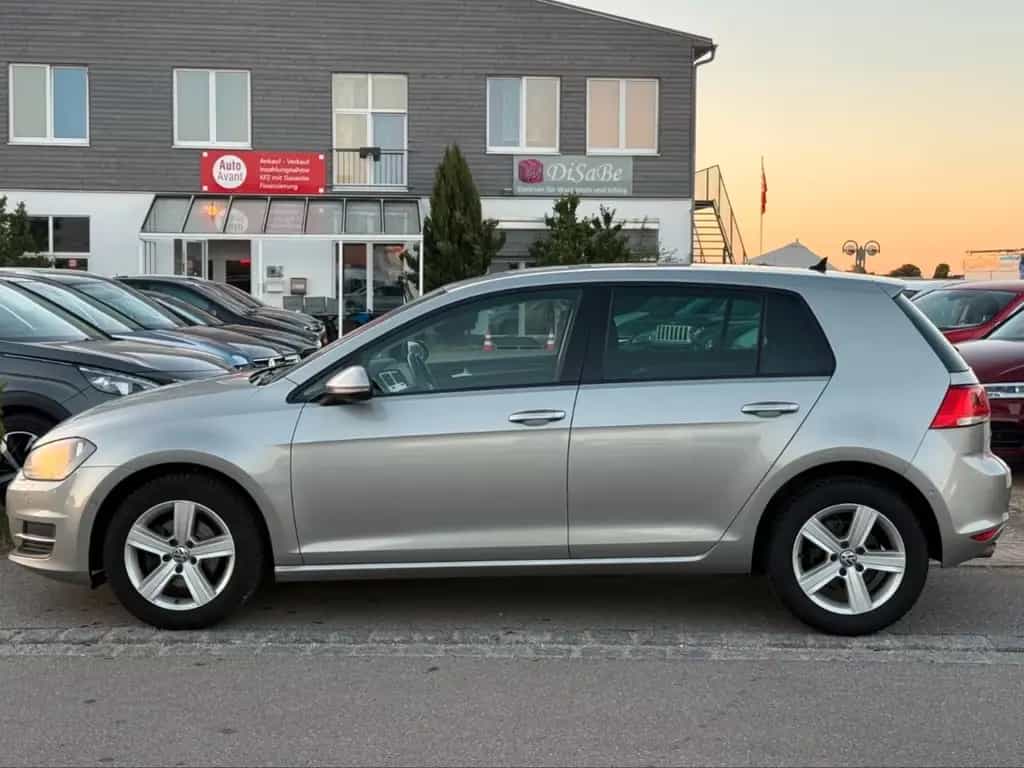 Volkswagen Golf VII 1.2TSI Lim. Comfortline*NAVI*SHZ*BCM*BT 11/2013-photo-4