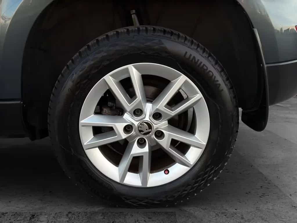 Skoda Yeti Cool Edition Outdoor*Garantie-ServiceNEU* 02/2016-photo-18