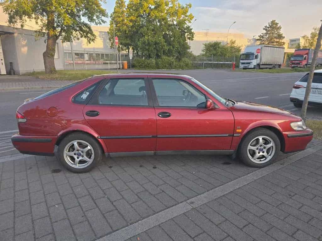 Saab 9-3 2.0t Ecopower Fünftürer  "Tüv neu" 12/1999-photo-5