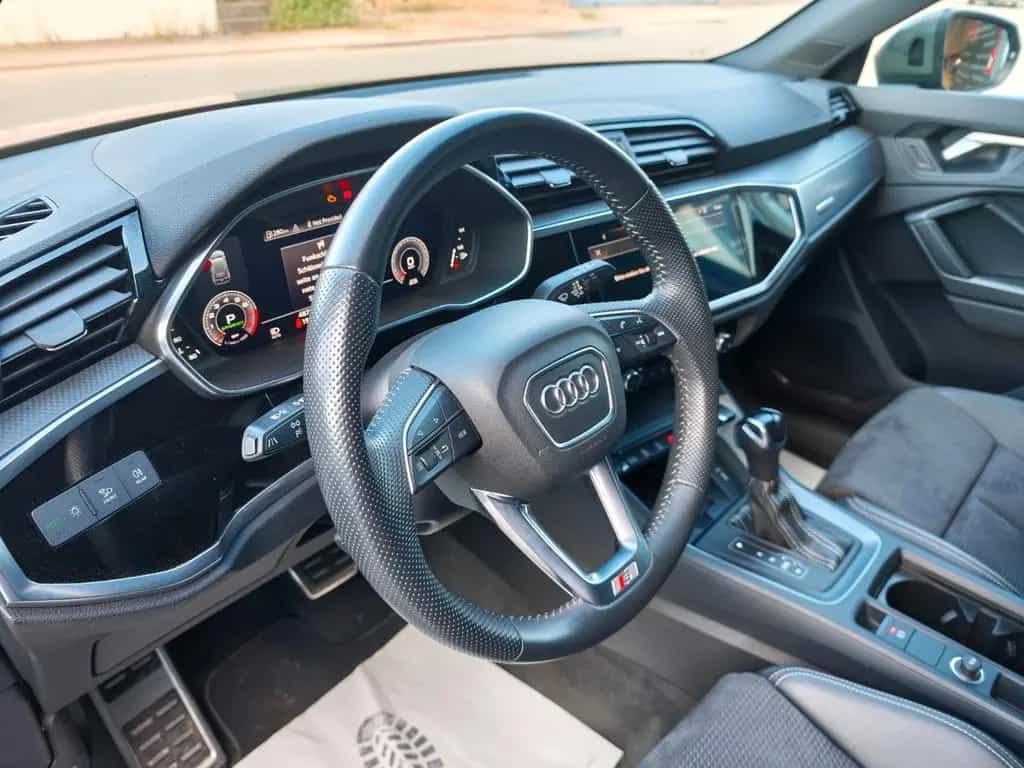 Audi Q3 45 TFSI quattro S line 06/2019-photo-19