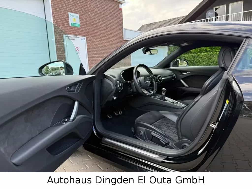 Audi TT Coupe 2.0 TFSI 02/2015-photo-12