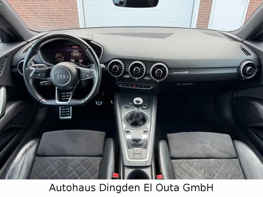 Audi TT Coupe 2.0 TFSI 02/2015-photo-20