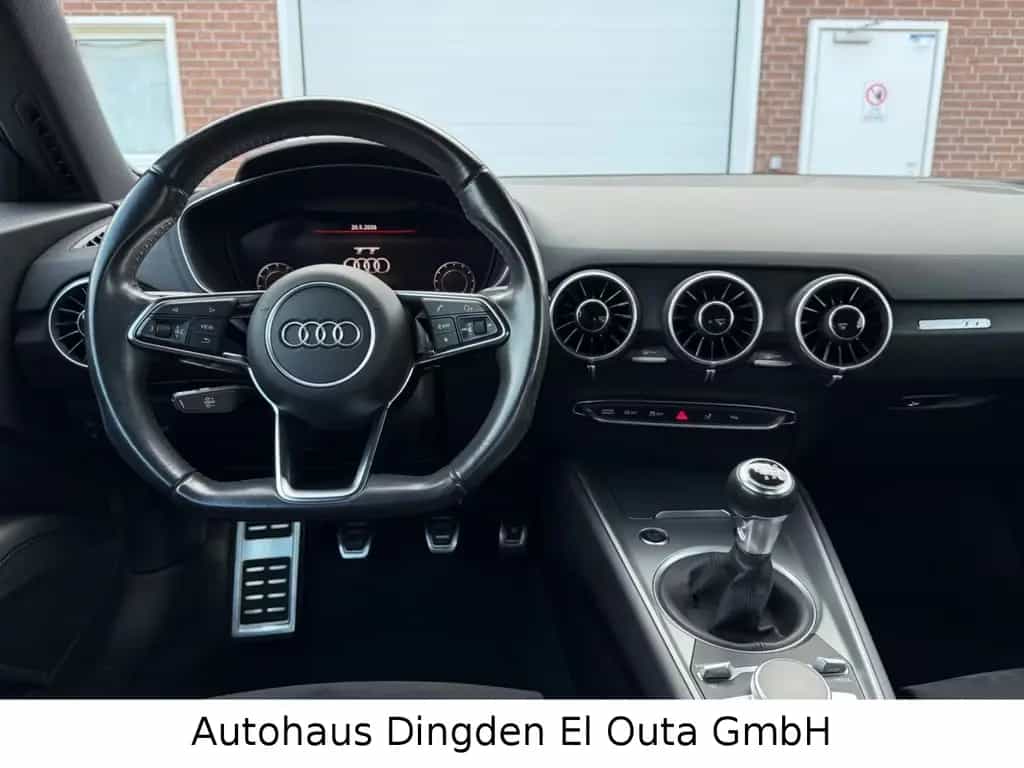 Audi TT Coupe 2.0 TFSI 02/2015-photo-22