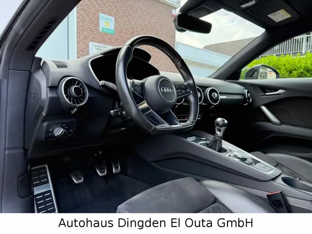 Audi TT Coupe 2.0 TFSI 02/2015-photo-23